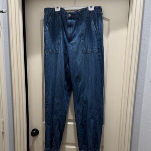 Universal Thread Jeans 17L